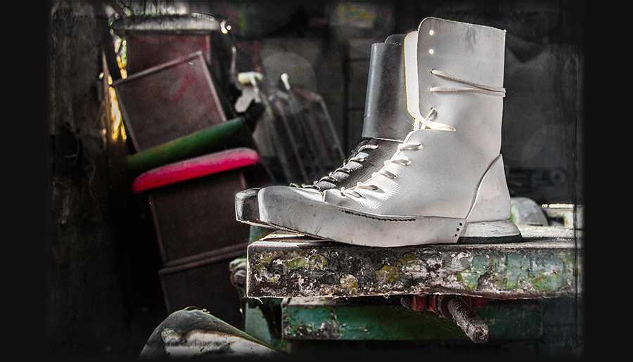 BTSG/BTSSEV - Color Black/Raw White